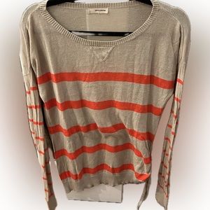 True 1970s Vintage Beige Sweater – Coral Stripes & Side Ties (Size S)
